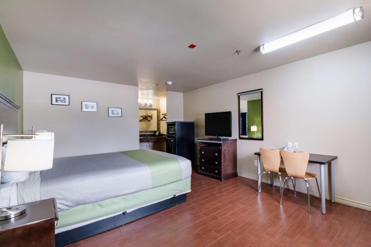 Motel 6 Floresville Exterior foto